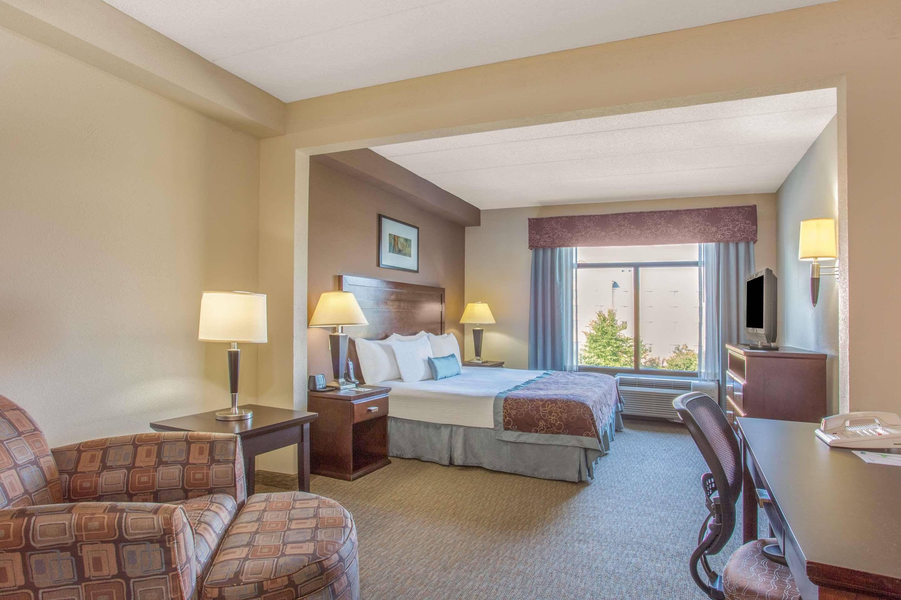 Holiday Inn Fredericksburg - Conference Center By Ihg Exterior photo