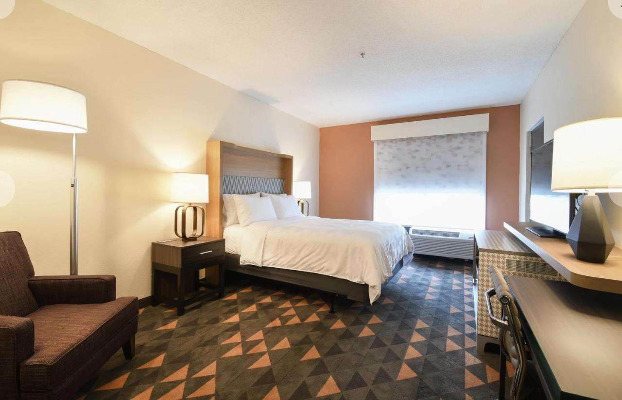 Holiday Inn Fredericksburg - Conference Center By Ihg Exterior photo