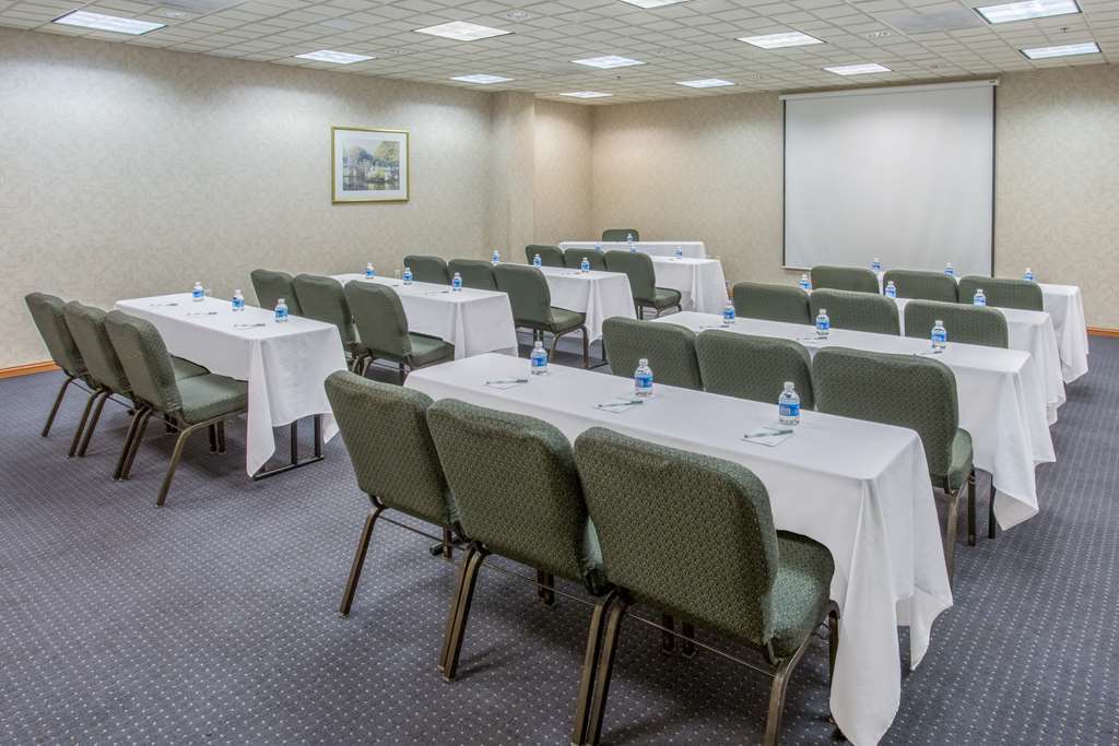 Holiday Inn Fredericksburg - Conference Center By Ihg Facilities photo
